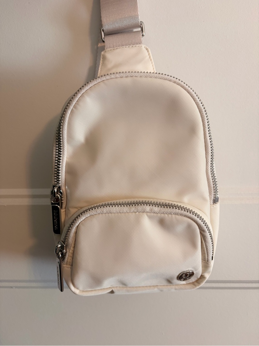 Lululemon Everywhere Sling Bag | Small 2L